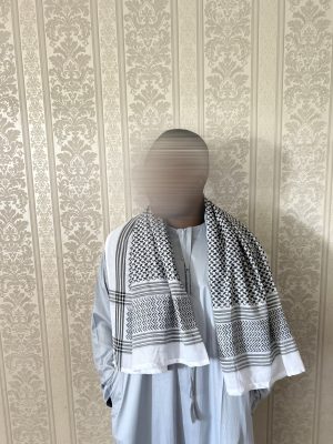Keffieh/Ghutra noire blanche